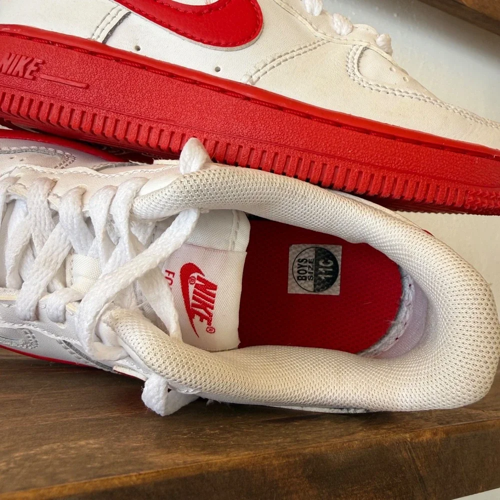 Nike Air Force 1 Low Sneakers Kids Size 11C White Red CZ5900-102